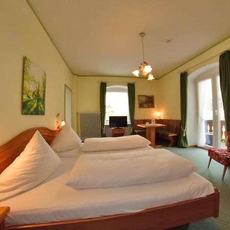Hotel Hirschen Sankt Peter Exterior photo